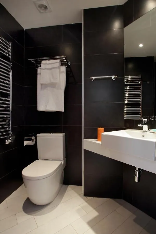 Fisa Rentals Les Corts Apartments Barcelona