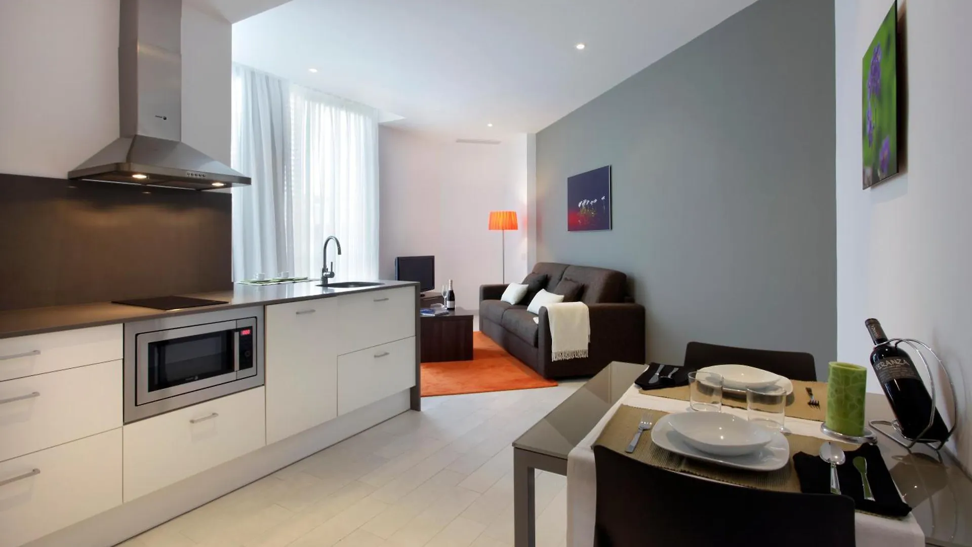 Fisa Rentals Les Corts Apartments Barcelona