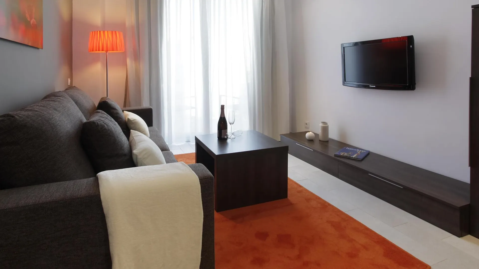 Fisa Rentals Les Corts Apartments Barcelona