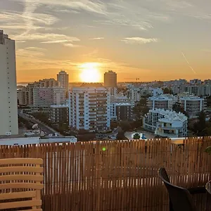apartamento-com-vista-espetacular-ao-lado-da-praia.hotelaalgarve.com/